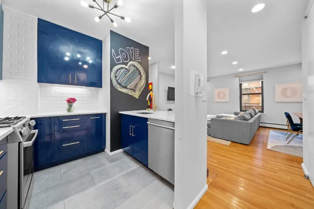 $1,295,000 | 315 West 99th Street, Unit 4B | Upper West Side