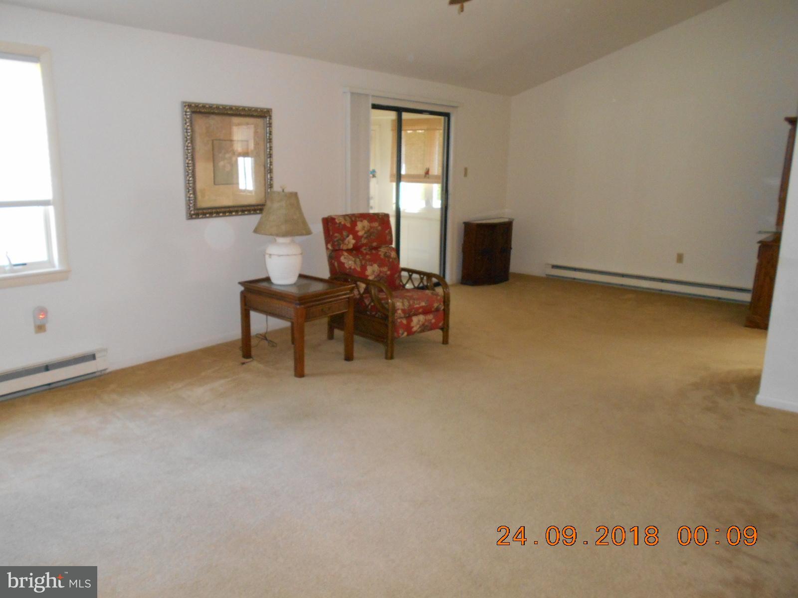 506 Harbor Road Ocean View, DE 19970 - Photo 3 of 30 Living and Dining area.