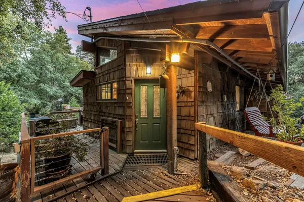 $842,000 | 29901 Eagles Nest Drive, Idyllwild, CA 92549