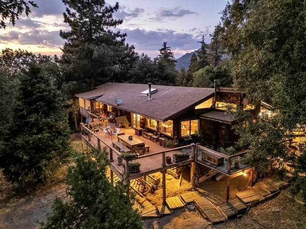 $842,000 | 29901 Eagles Nest Drive, Idyllwild, CA 92549