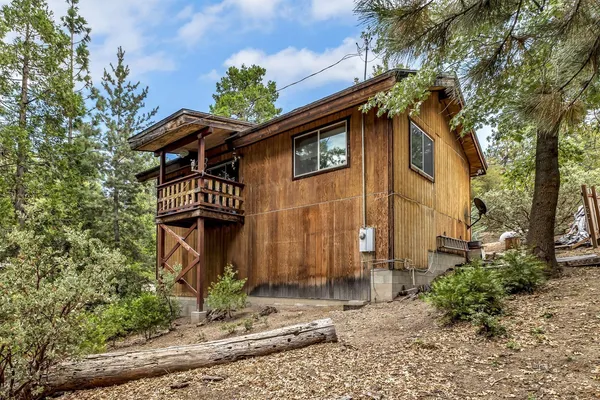 $842,000 | 29901 Eagles Nest Drive, Idyllwild, CA 92549