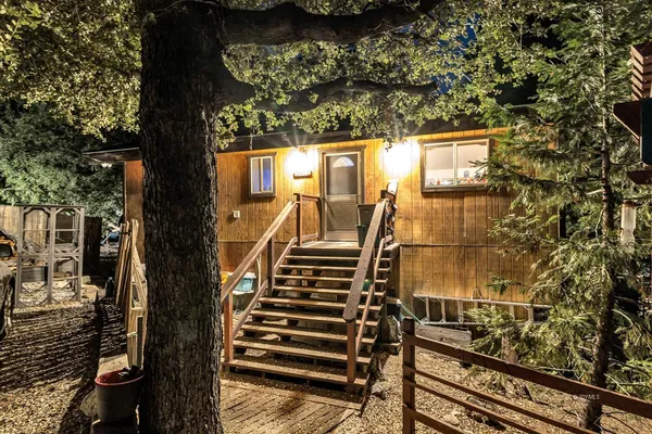 $842,000 | 29901 Eagles Nest Drive, Idyllwild, CA 92549