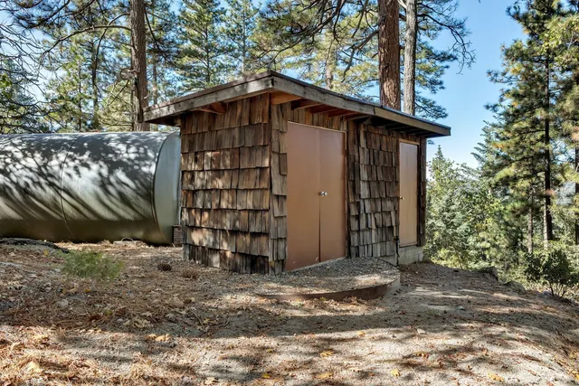 $842,000 | 29901 Eagles Nest Drive, Idyllwild, CA 92549