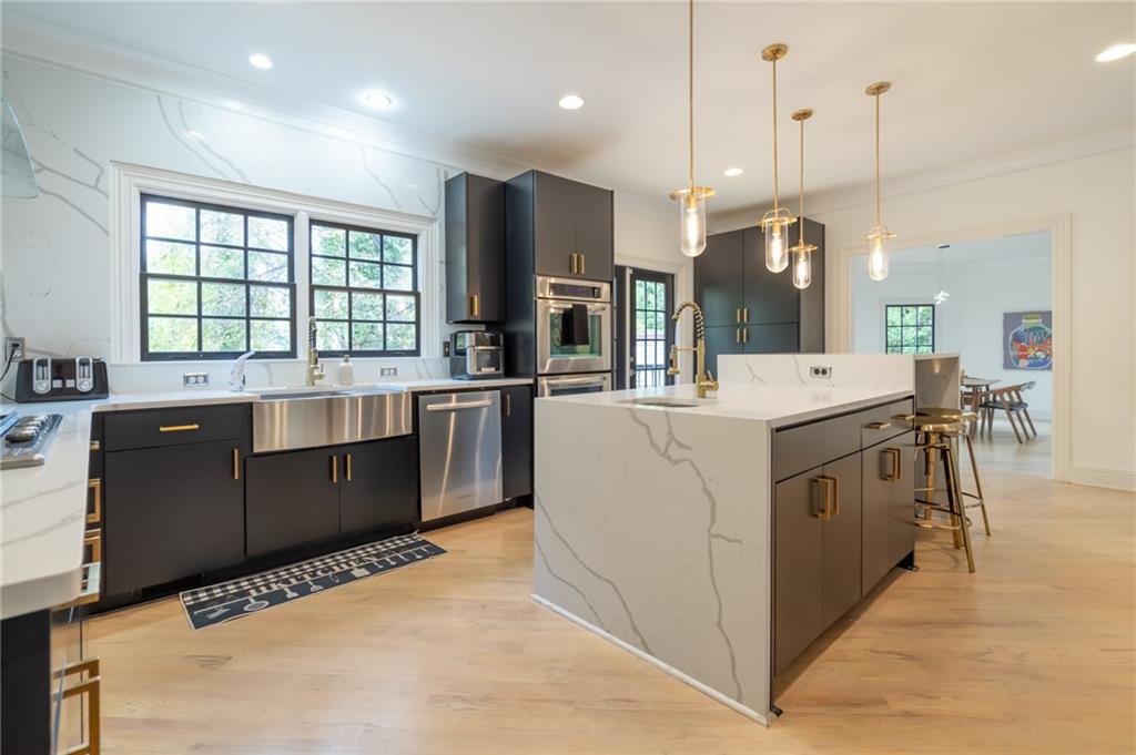 1219 Moores Mill Road Northwest Atlanta, GA 30327 - Photo 17 of 61