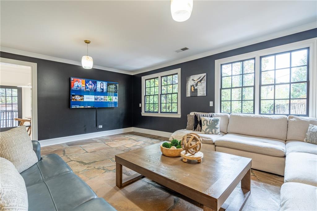 1219 Moores Mill Road Northwest Atlanta, GA 30327 - Photo 25 of 61