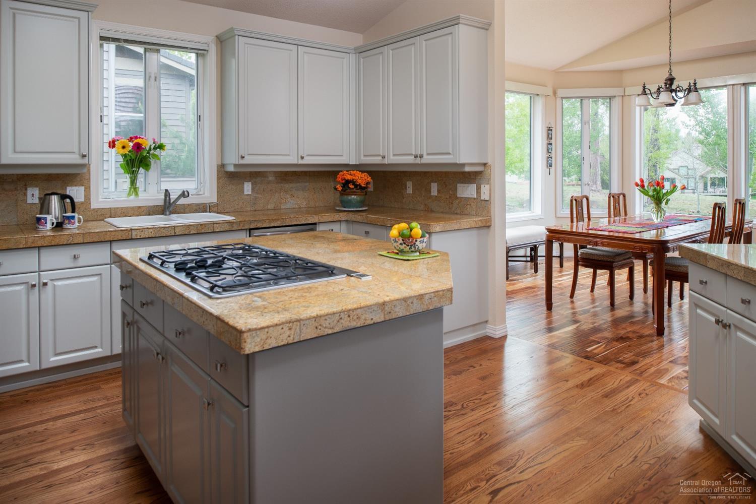 61884 Fall Creek Loop Bend, OR 97702 - Photo 10 of 24 Additional Photo