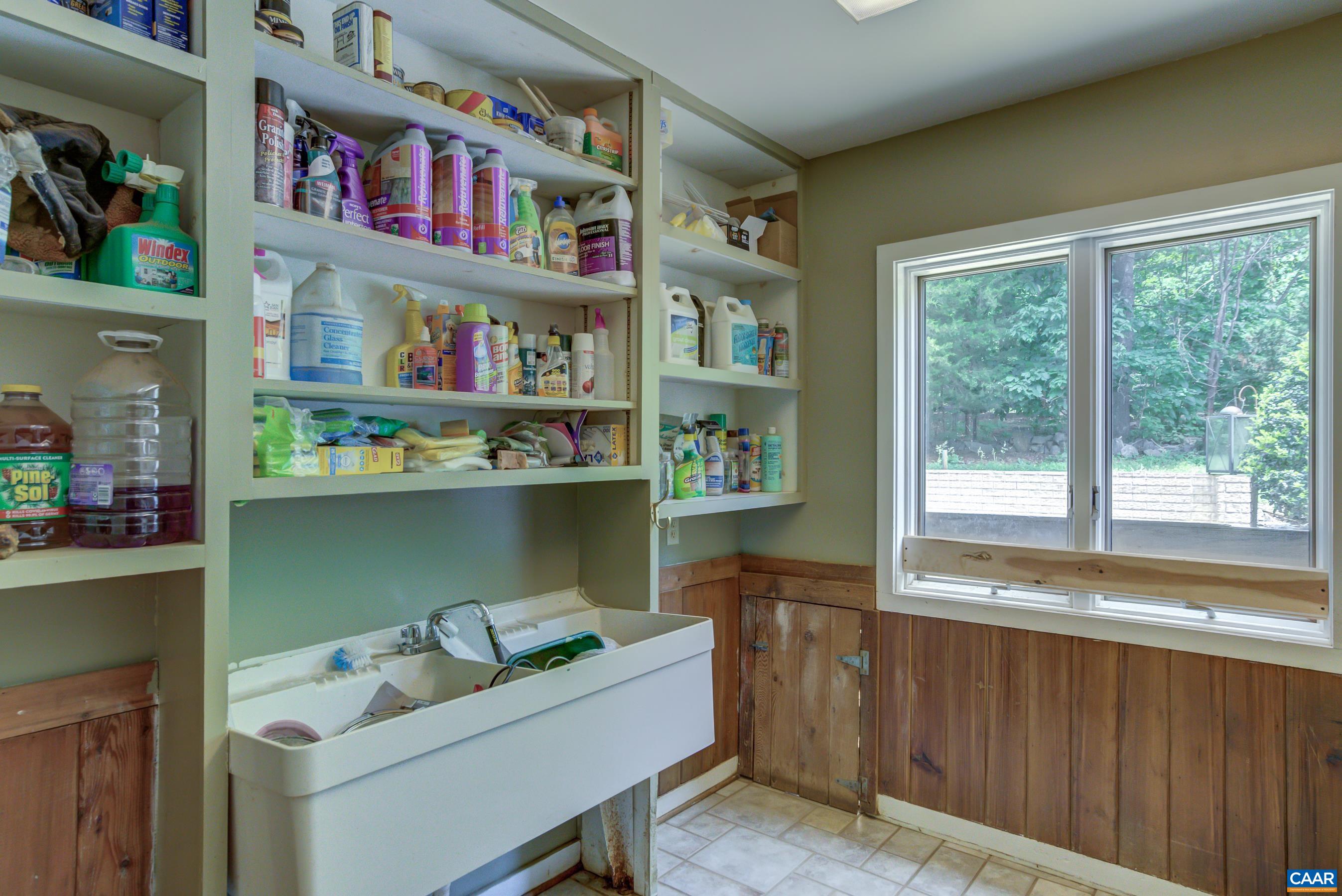 5317 Stony Point Road Barboursville, VA 22923 - Photo 19 of 69 a room with a book shelf and a window