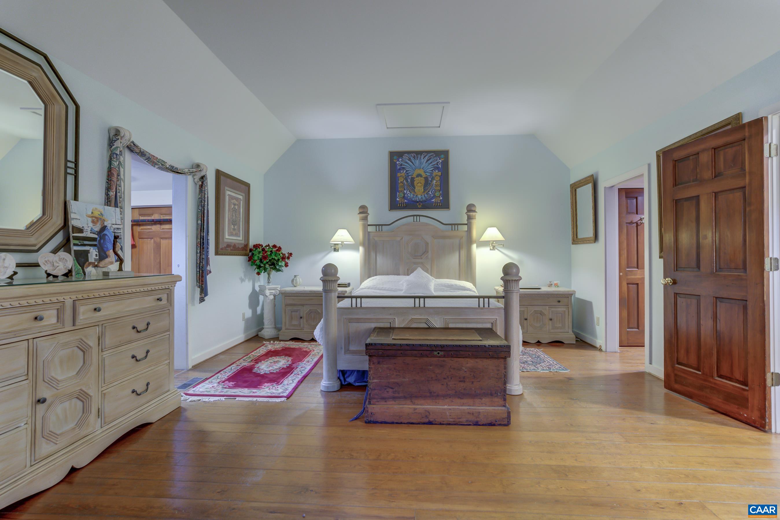 5317 Stony Point Road Barboursville, VA 22923 - Photo 24 of 69 a living room with furniture and wooden floor