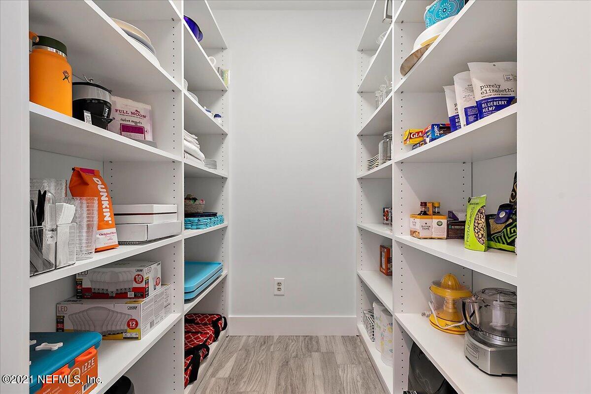 22 Walker's Ridge Drive Ponte Vedra Beach, FL 32082 - Photo 15 of 36 Walk In Pantry
