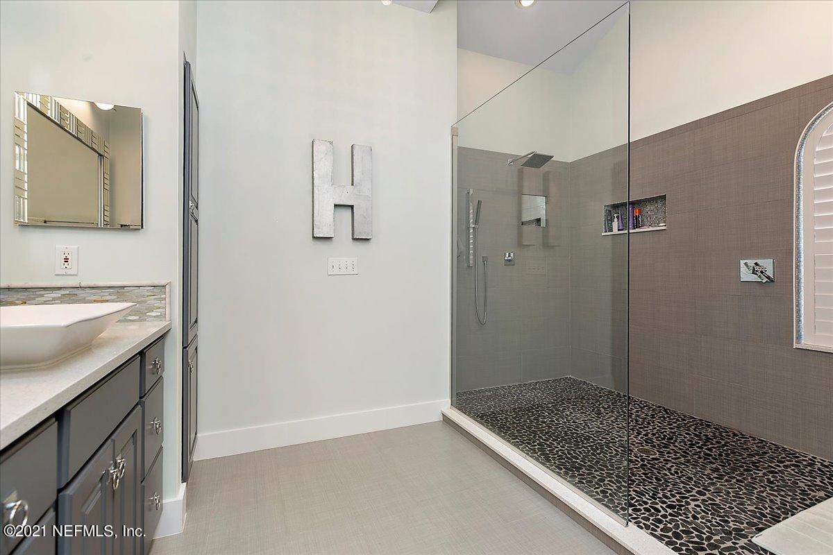 22 Walker's Ridge Drive Ponte Vedra Beach, FL 32082 - Photo 26 of 36 Master Bathroom