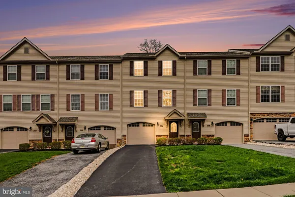 $284,900 | 354 Weatherstone Drive, Unit 48, New Cumberland, PA 17070