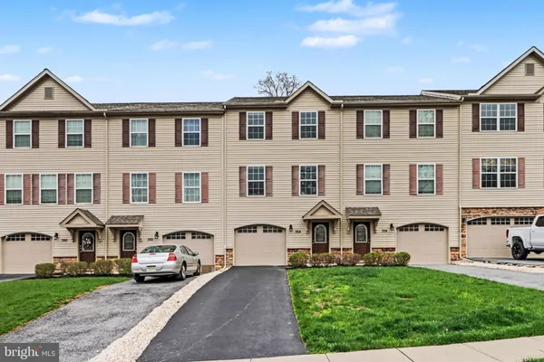 $284,900 | 354 Weatherstone Drive, Unit 48, New Cumberland, PA 17070
