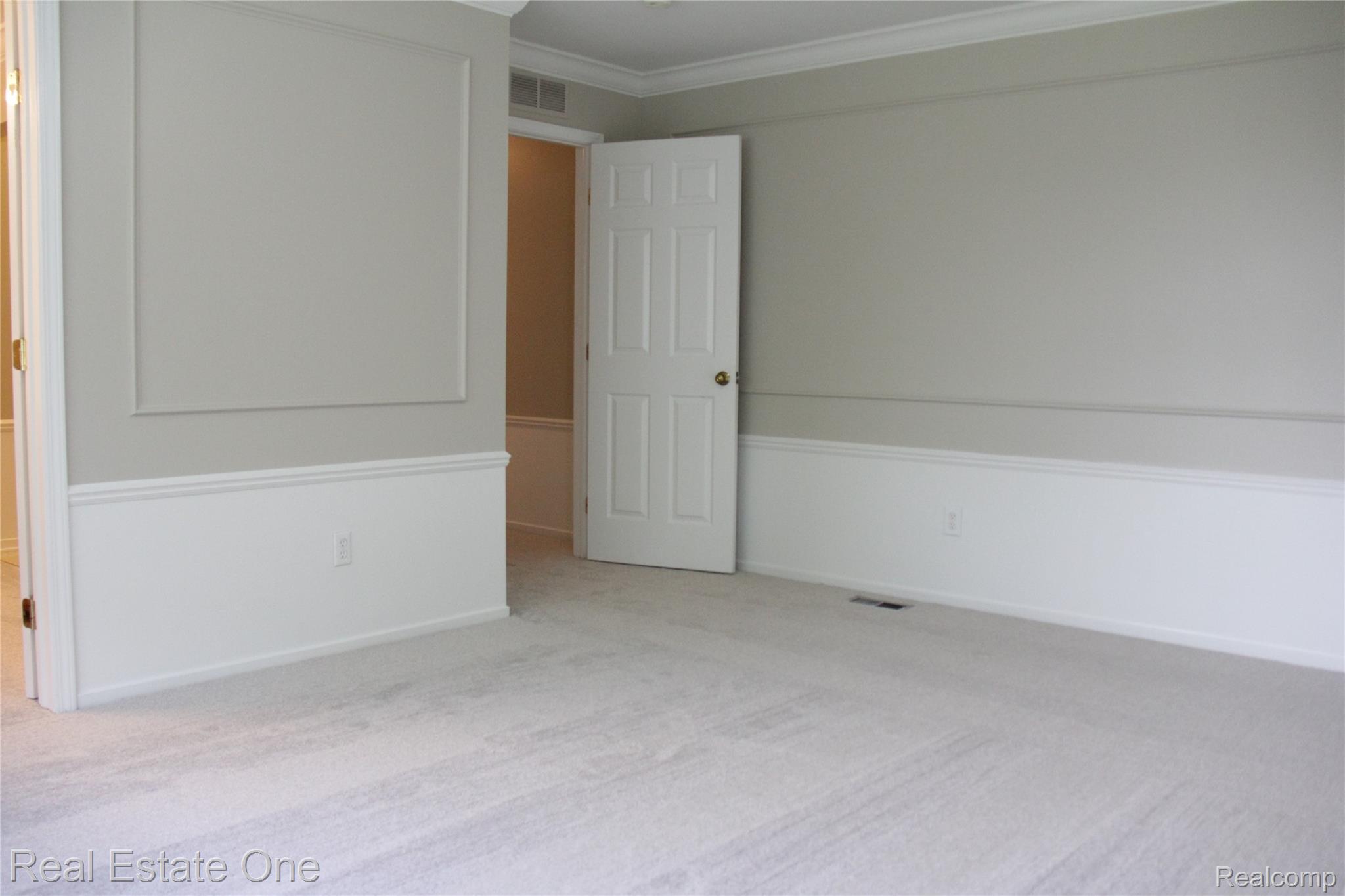 44777 Saltz Road Canton, MI 48187 - Photo 39 of 65 Spacious Primary bedroom