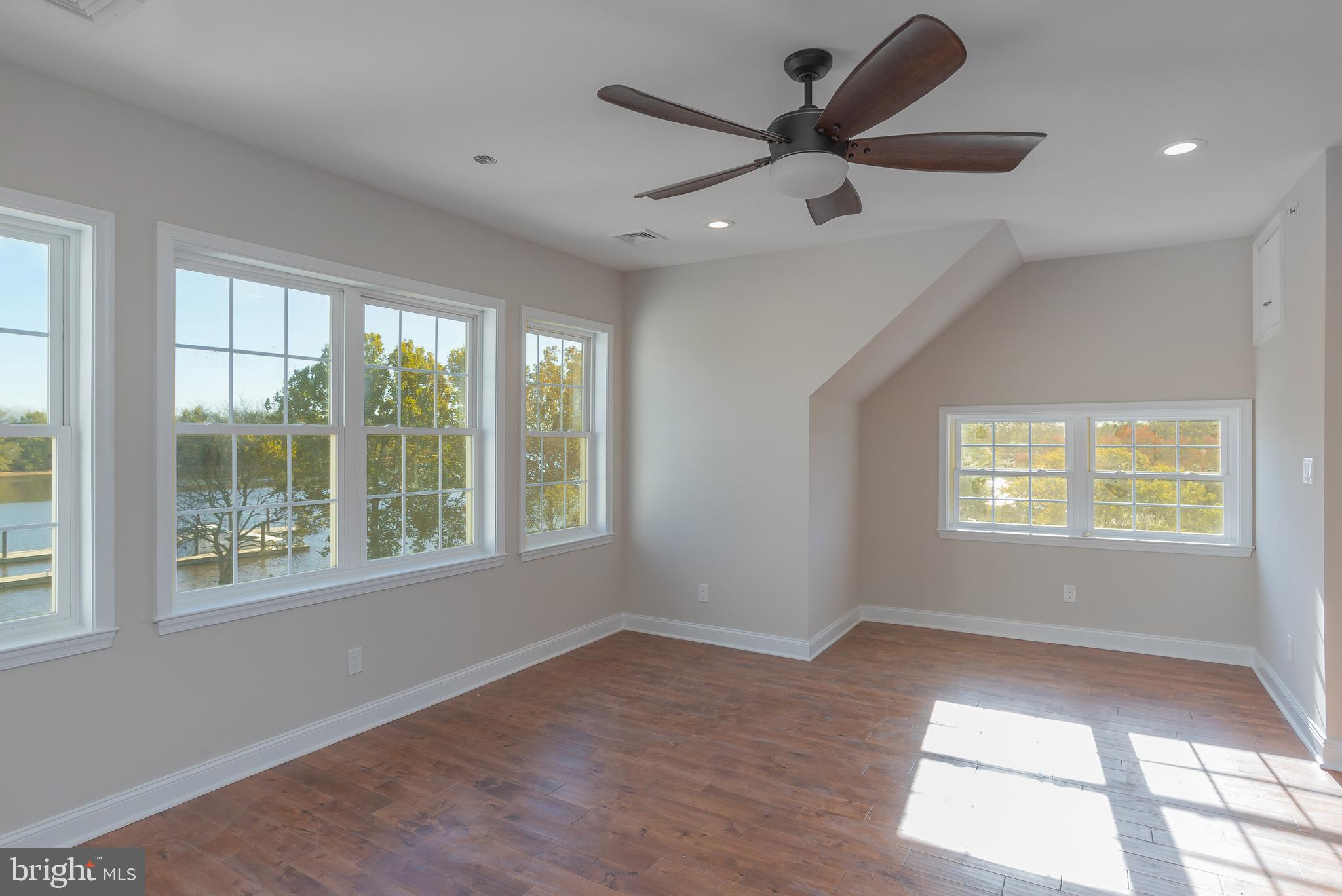 104 Mill Street Bristol, PA 19007 - Photo 8 of 35