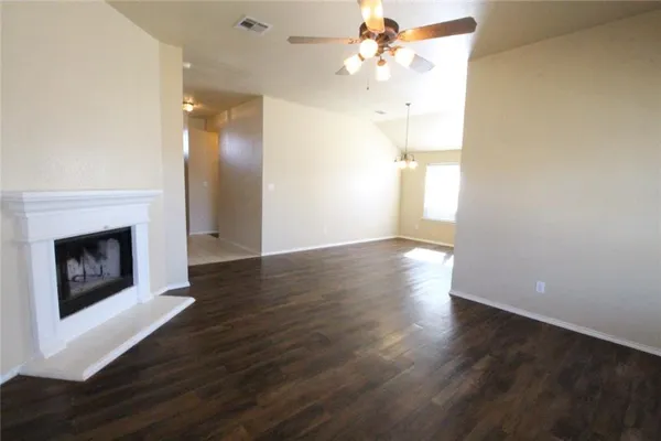 $1,895 | 107 Inman Drive, Hutto, TX 78634