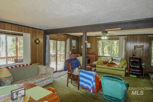 $419,000 | 4 Ogburn Lane, Cascade, ID 83611