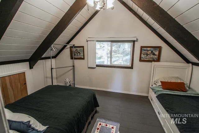 $419,000 | 4 Ogburn Lane, Cascade, ID 83611