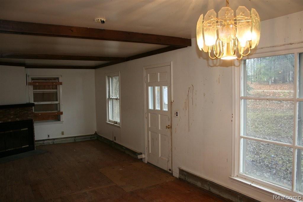 852 East Gunn Road Rochester, MI 48306 - Photo 6 of 25 2012-11-12 12.30.34.jpg