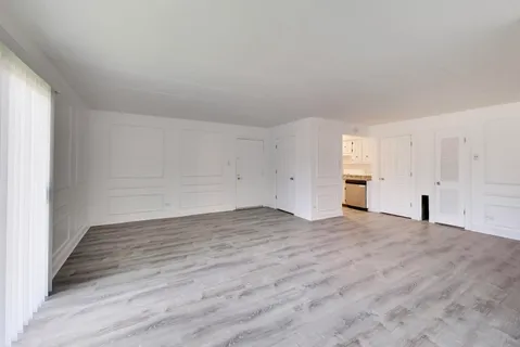 $89,000 | 669 Chappel Avenue, Unit 2B, Calumet City, IL 60409