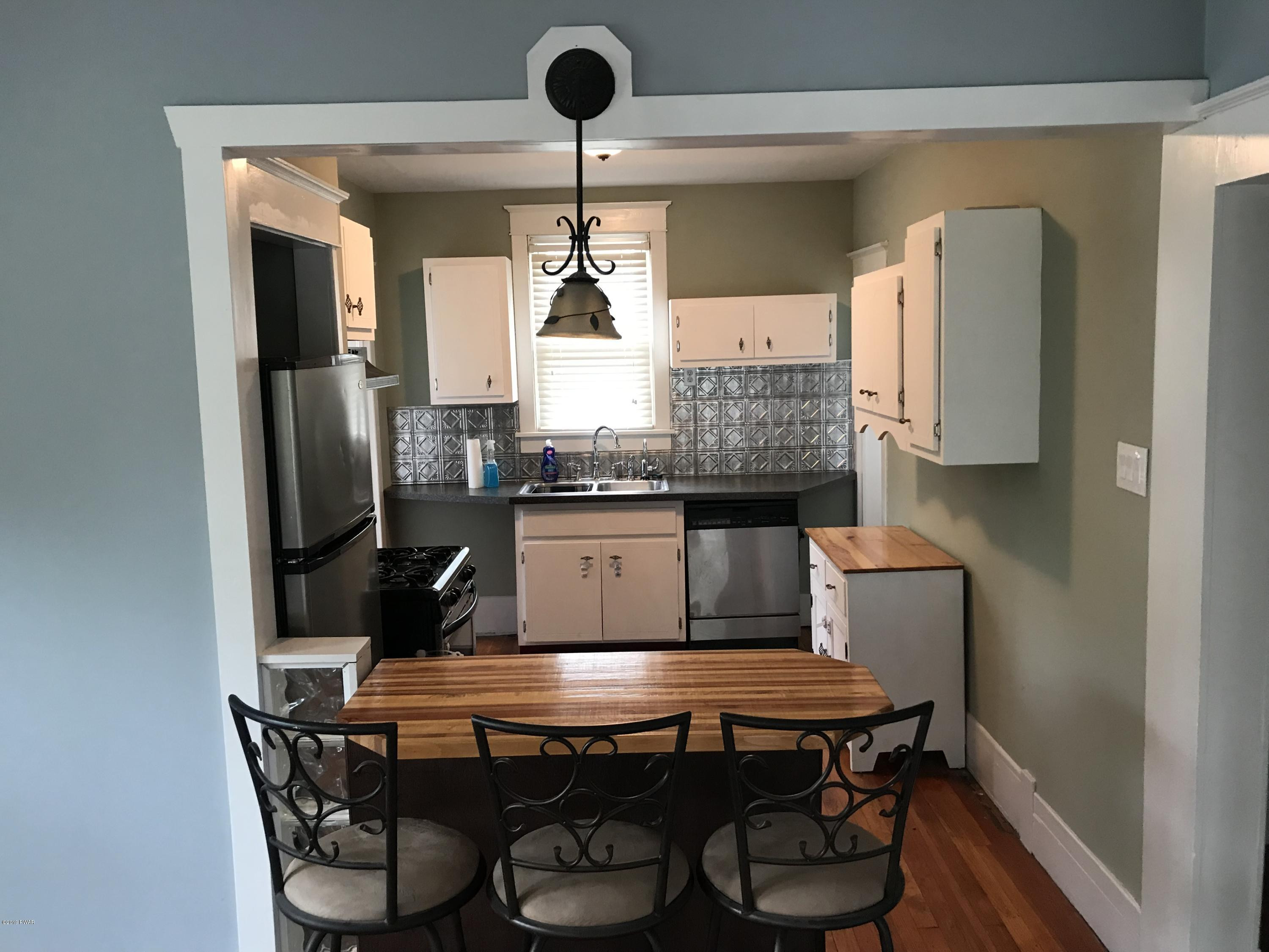 172 Carbondale Road Waymart, PA 18472 - Photo 7 of 27 KITCHEN
