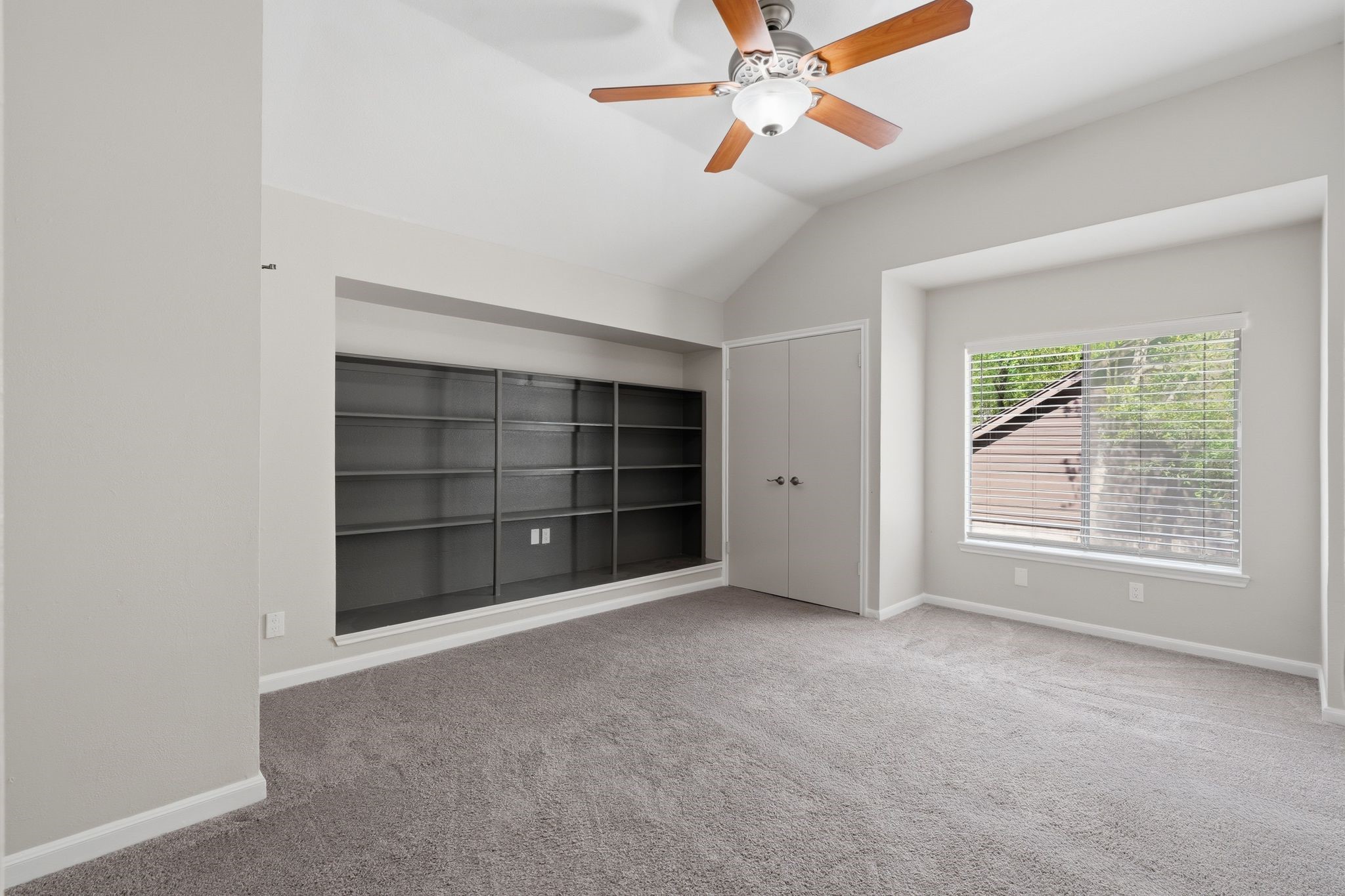 14 Dusky Meadow Place Spring, TX 77381 - Photo 27 of 47 Spacious bedroom that could be turned into a media room, gameroom or crafting room.