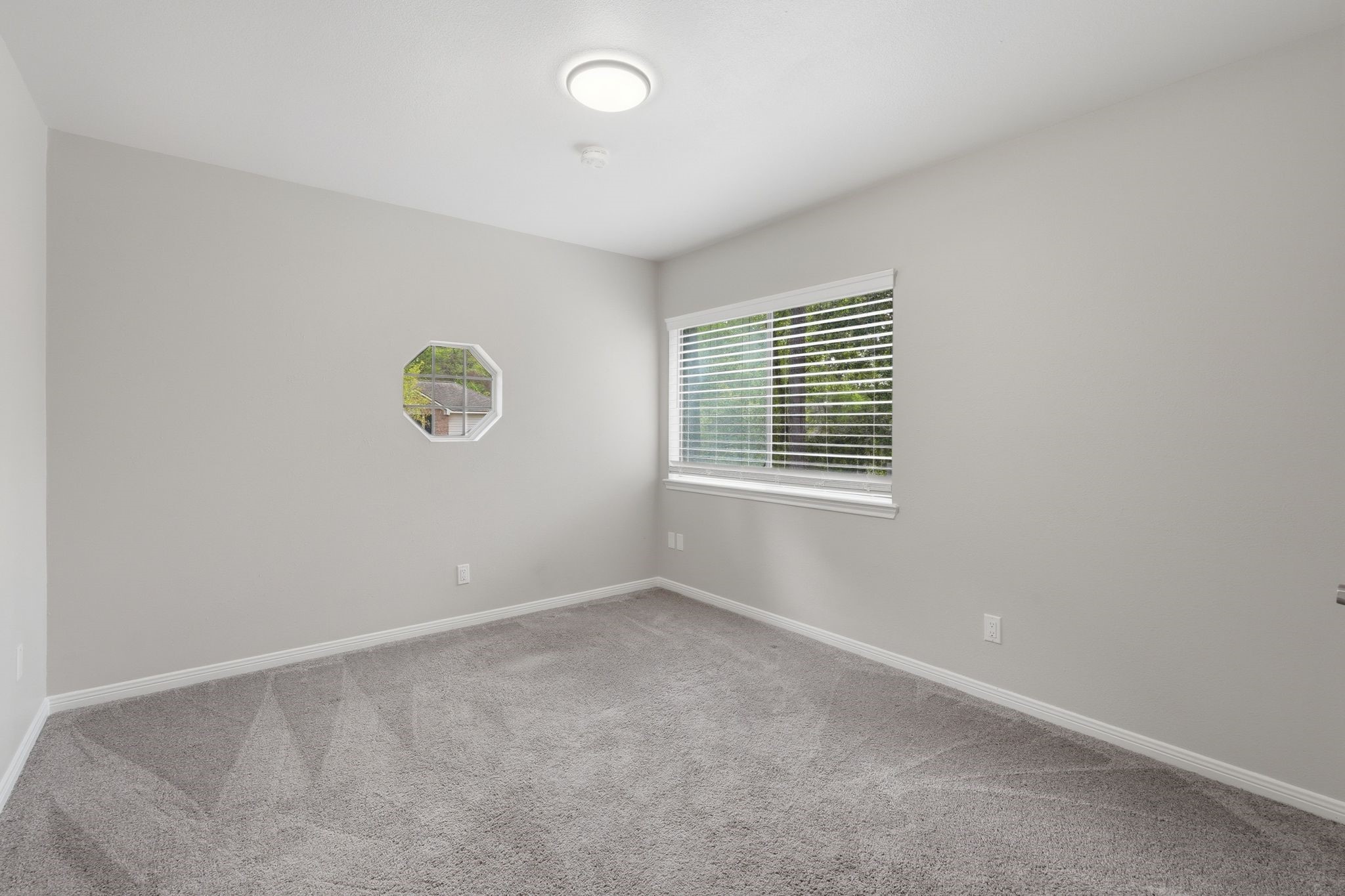 14 Dusky Meadow Place Spring, TX 77381 - Photo 32 of 47 Third secondary bedroom located upstairs.