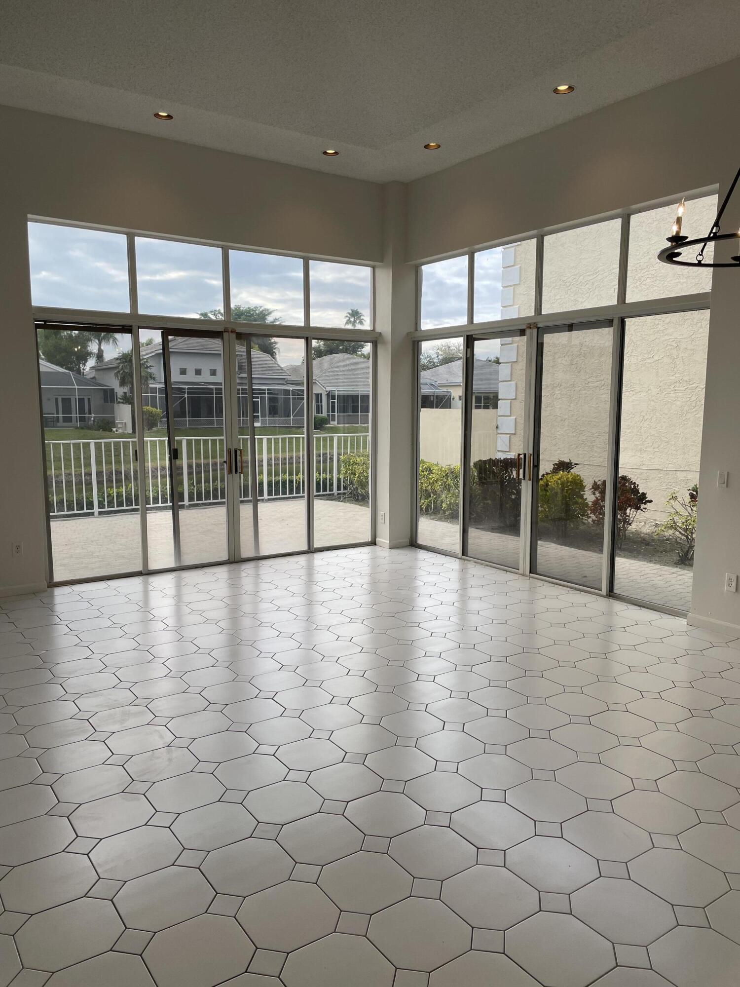 23441 Butterfly Palm Court Boca Raton, FL 33433 - Photo 12 of 31 living room