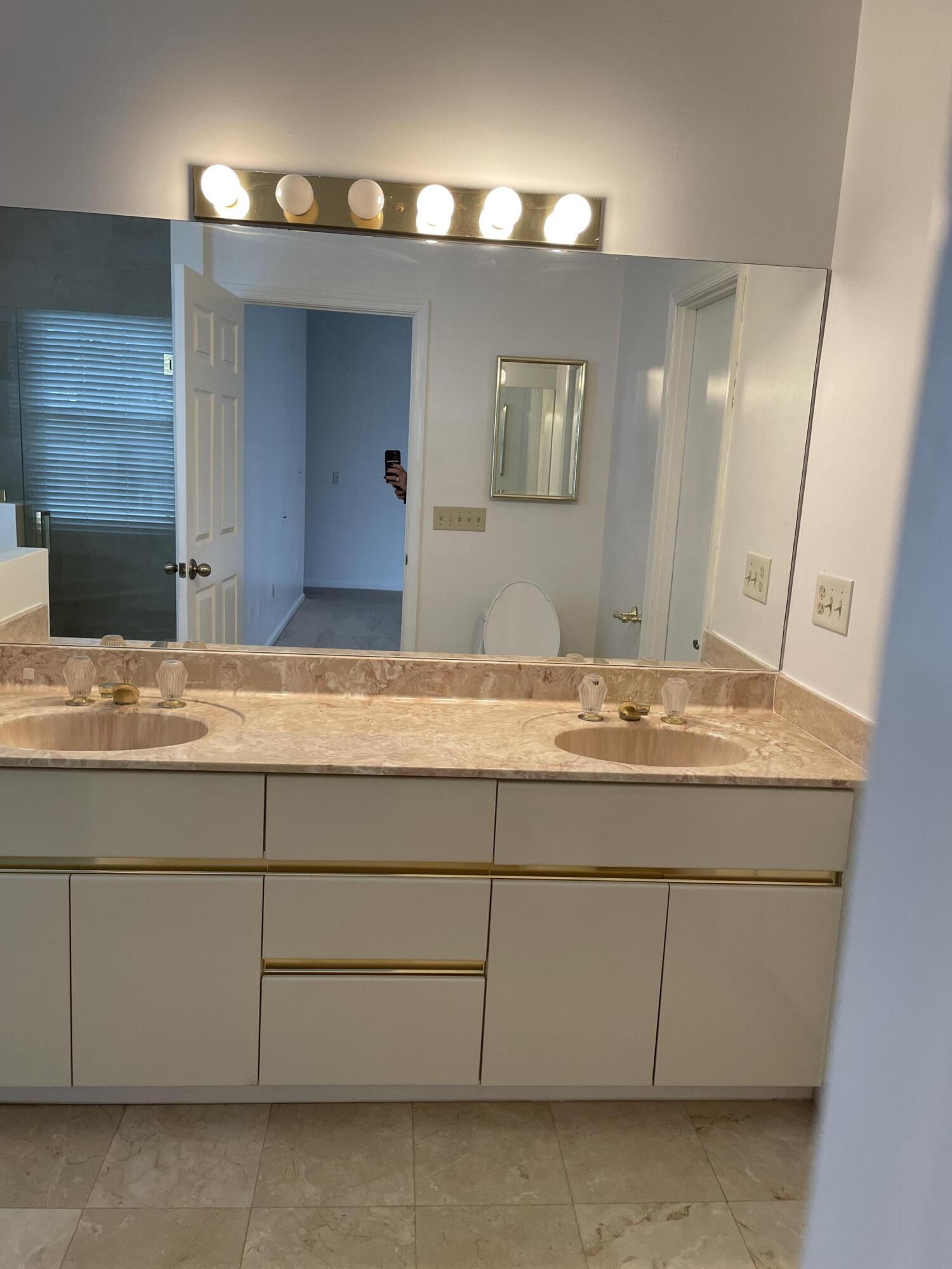 23441 Butterfly Palm Court Boca Raton, FL 33433 - Photo 17 of 31 master bath