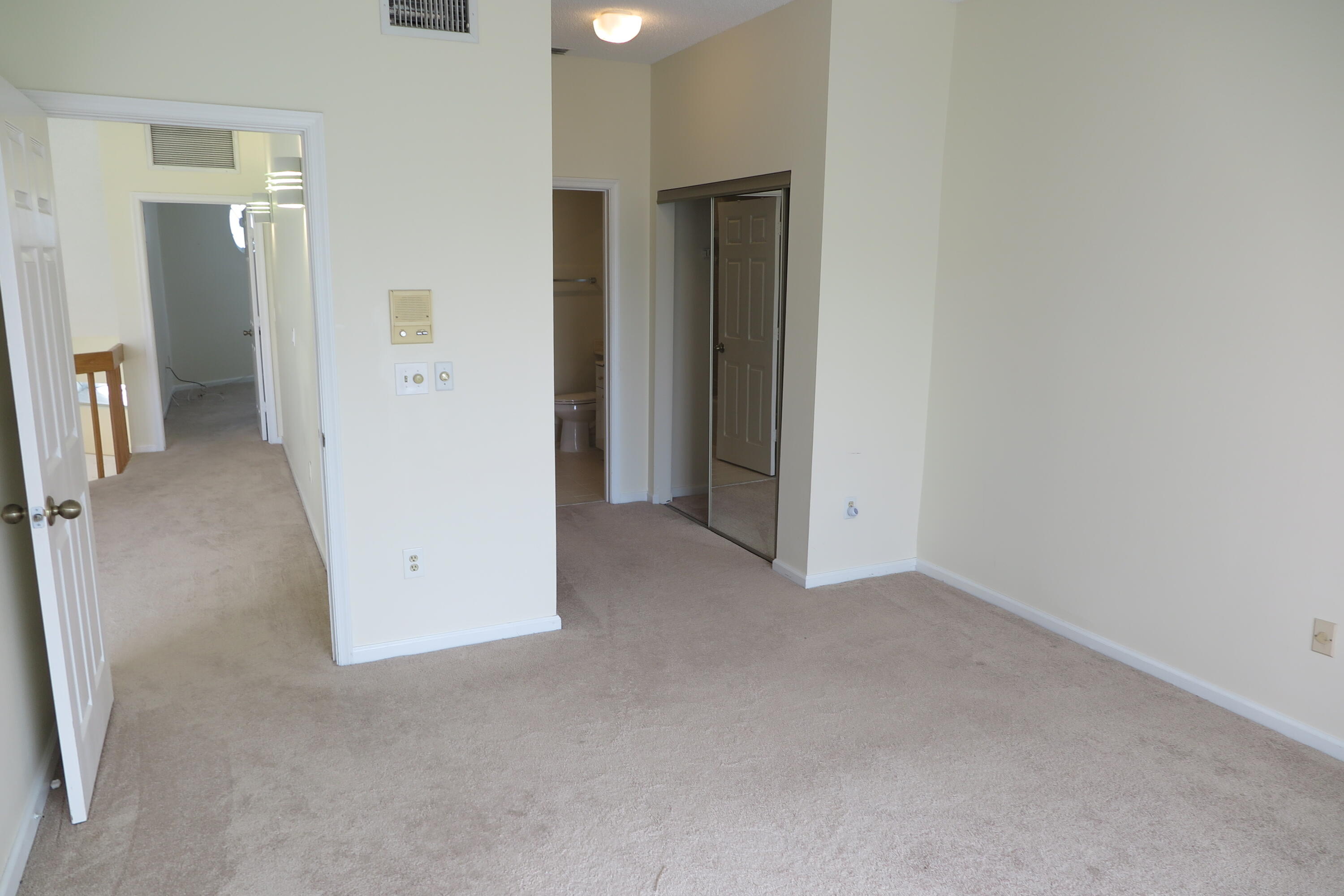 23441 Butterfly Palm Court Boca Raton, FL 33433 - Photo 26 of 31 3rd bedroom