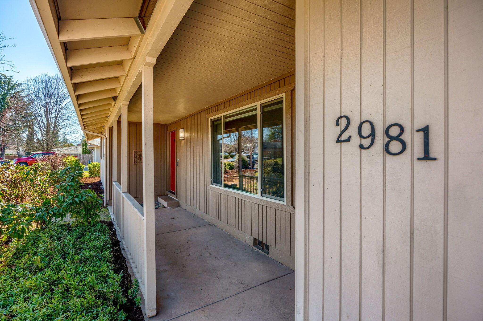 2981 Barclay Road Medford, OR 97504 - Photo 5 of 38 ApxBR (5)