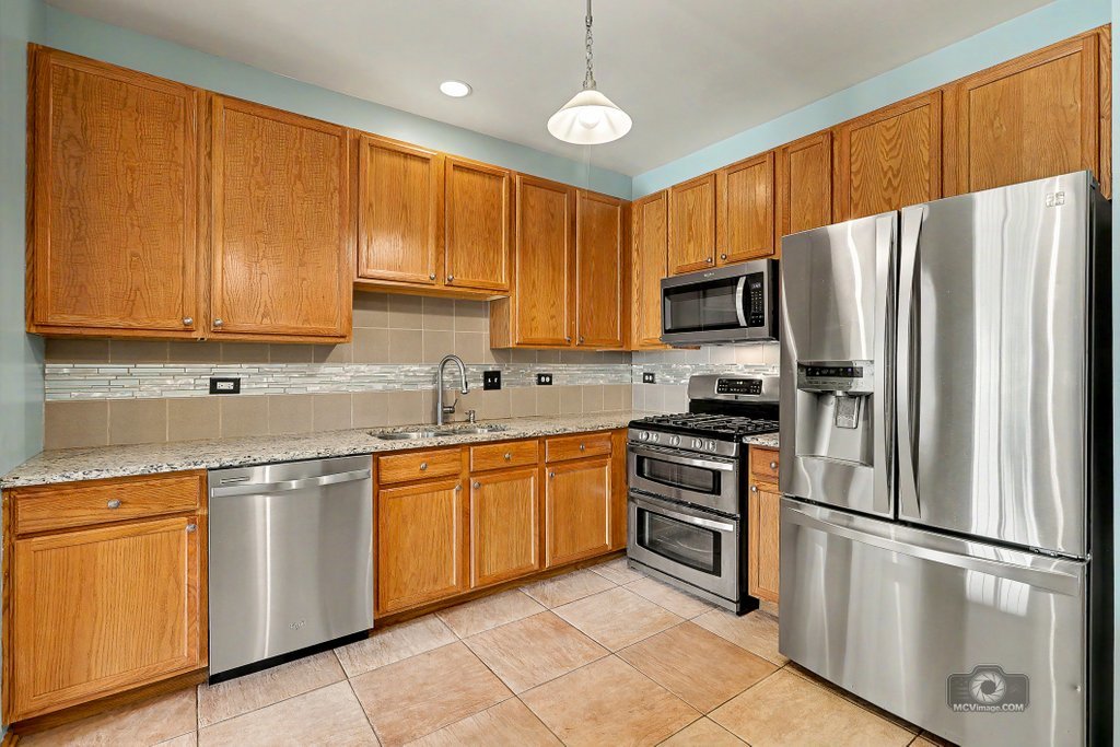11S490 Rachael Court Lemont, IL 60439 - Photo 9 of 33 Gallery Image 9