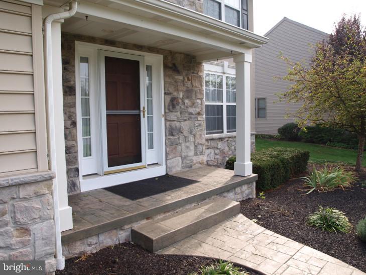 1138 Suffolk Drive Lititz, PA 17543 - Photo 3 of 20 Gallery Image 3