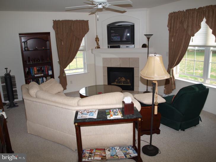 1138 Suffolk Drive Lititz, PA 17543 - Photo 7 of 20 Gallery Image 7