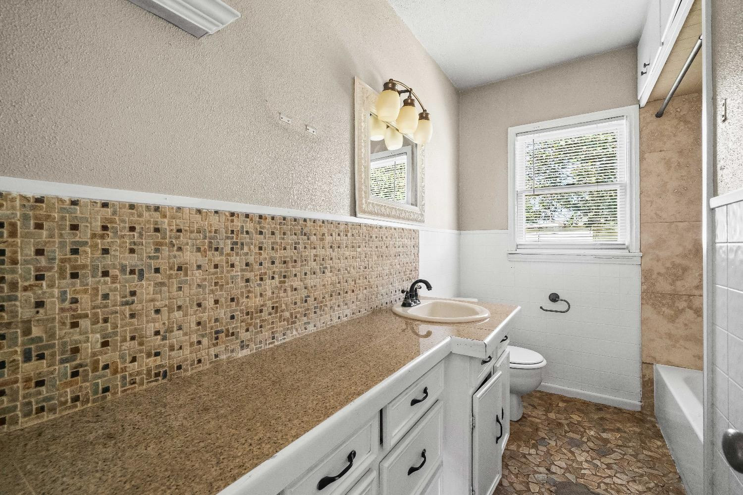 2514 36th Street Lubbock, TX 79413 - Photo 13 of 20 Photo 13