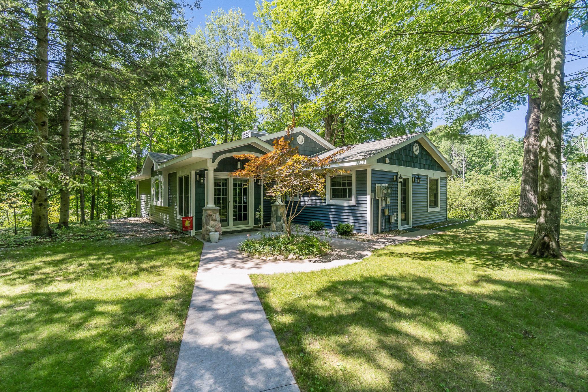 18753 Rapids Road Thompsonville, MI 49683 - Photo 2 of 46 entrance