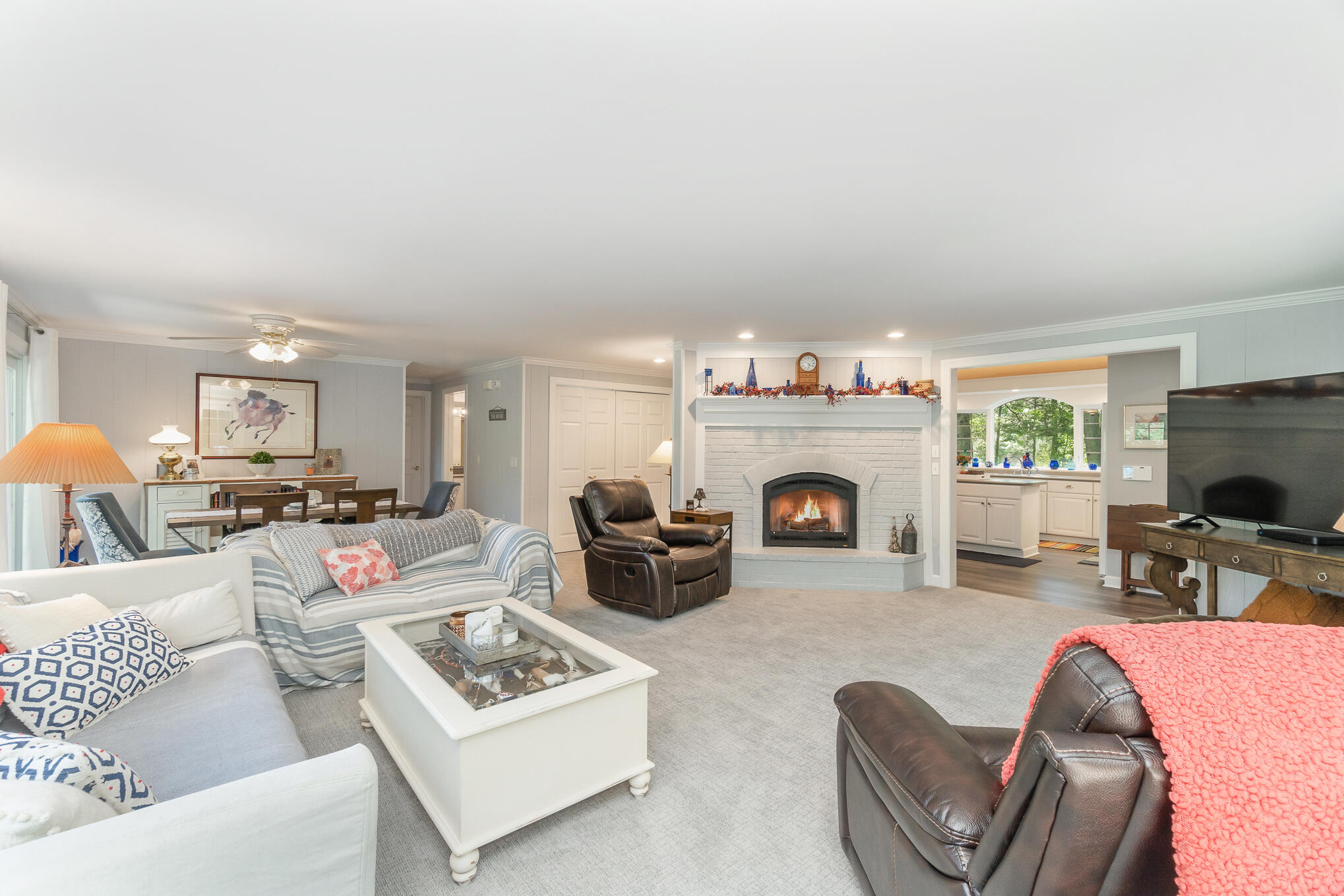 18753 Rapids Road Thompsonville, MI 49683 - Photo 21 of 46 living room