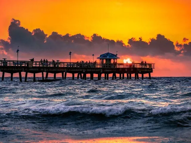 $5,500 | 4300 El Mar Drive, Lauderdale-by-the-Sea, FL 33308