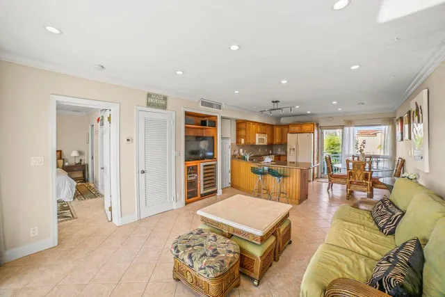 $5,500 | 4300 El Mar Drive, Lauderdale-by-the-Sea, FL 33308