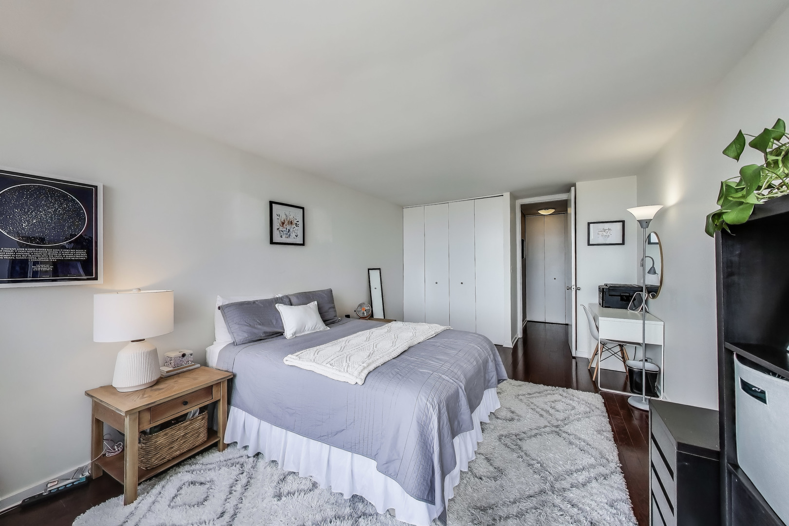 655 West Irving Park Road, Unit 3008 Chicago, IL 60613 - Photo 33 of 63 Gallery Image 33