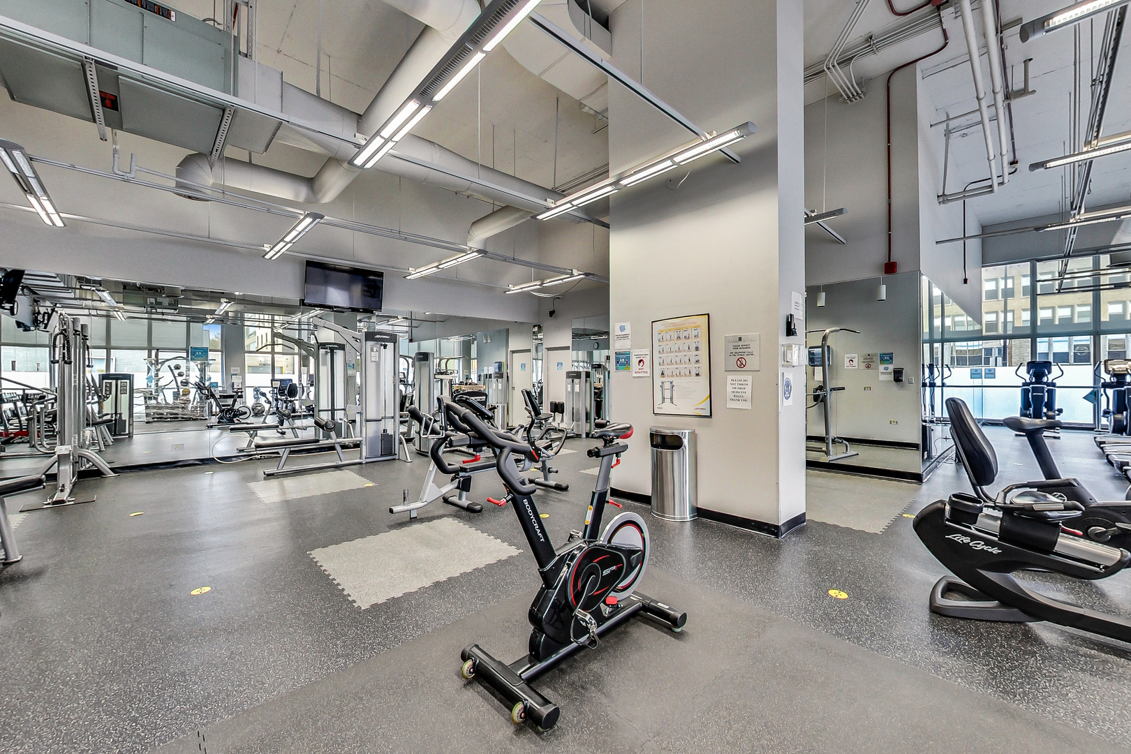 655 West Irving Park Road, Unit 3008 Chicago, IL 60613 - Photo 45 of 63 Gallery Image 45