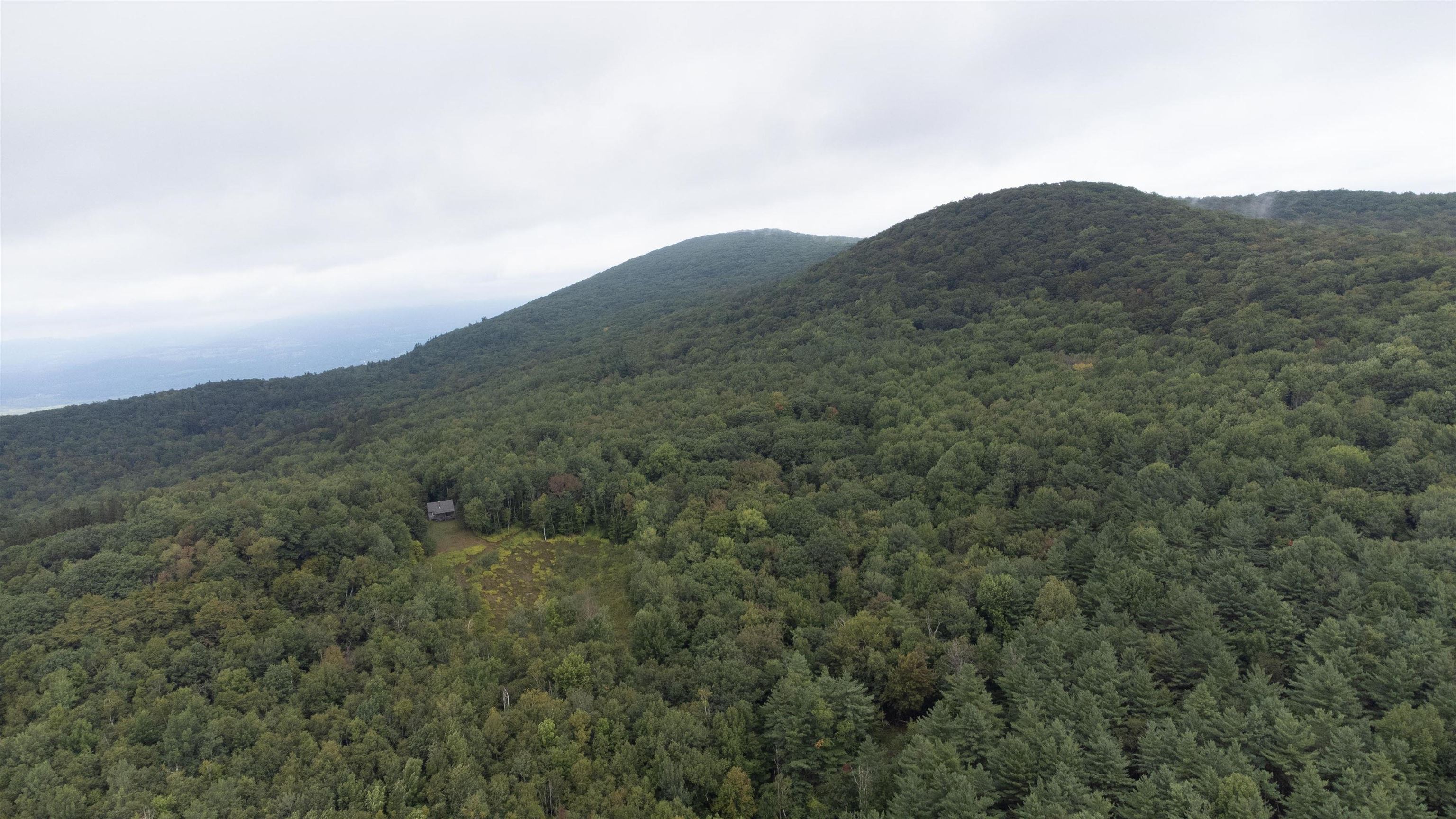 795 Camp Road Bennington, VT 05201 - Photo 8 of 38