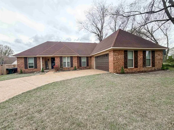 $2,100 | 3915 Oak Road, Bartlett, TN 38135