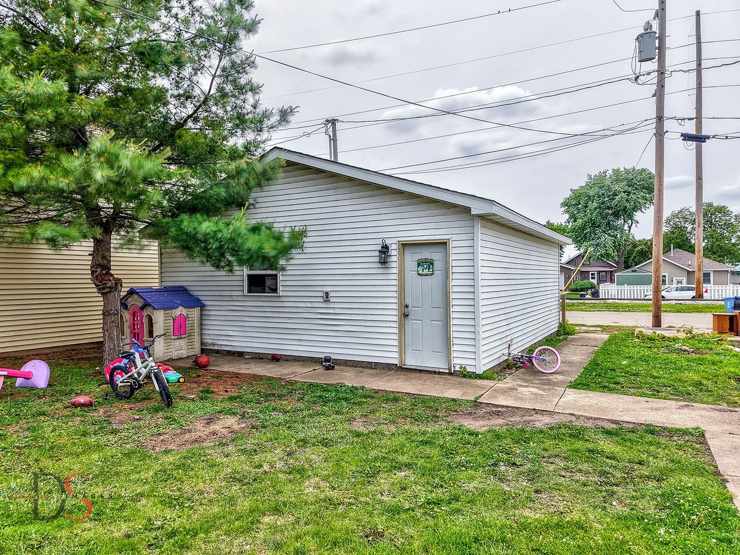 217 20th Avenue Ottawa, IL 61350 - Photo 4 of 18