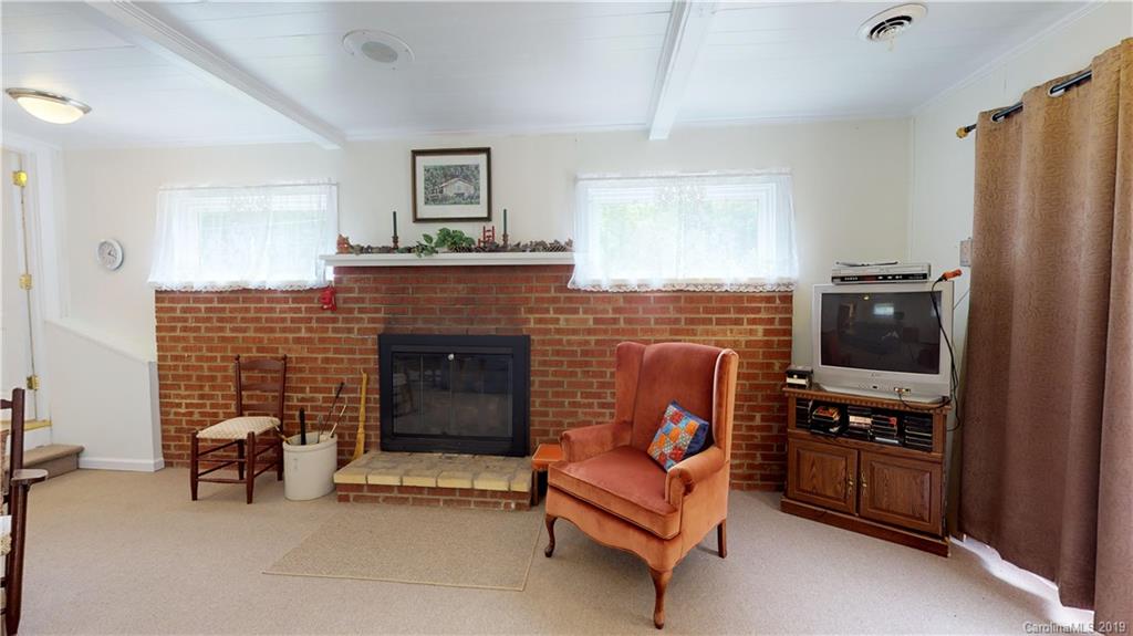 977 Virginia Road Marion, NC 28752 - Photo 23 of 39 Gallery Image 23