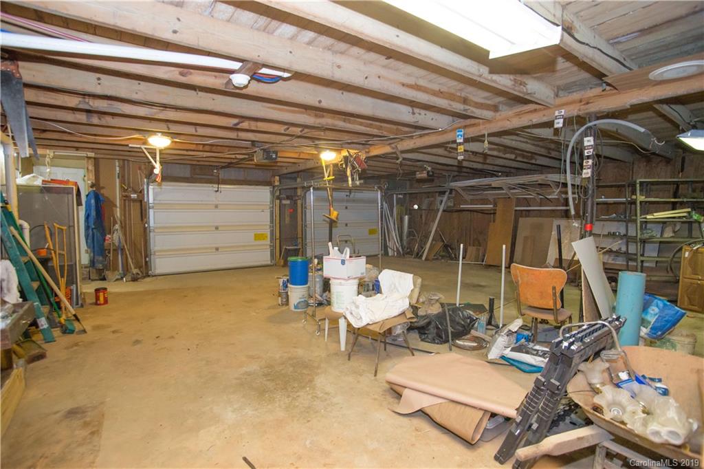 977 Virginia Road Marion, NC 28752 - Photo 34 of 39 Gallery Image 34