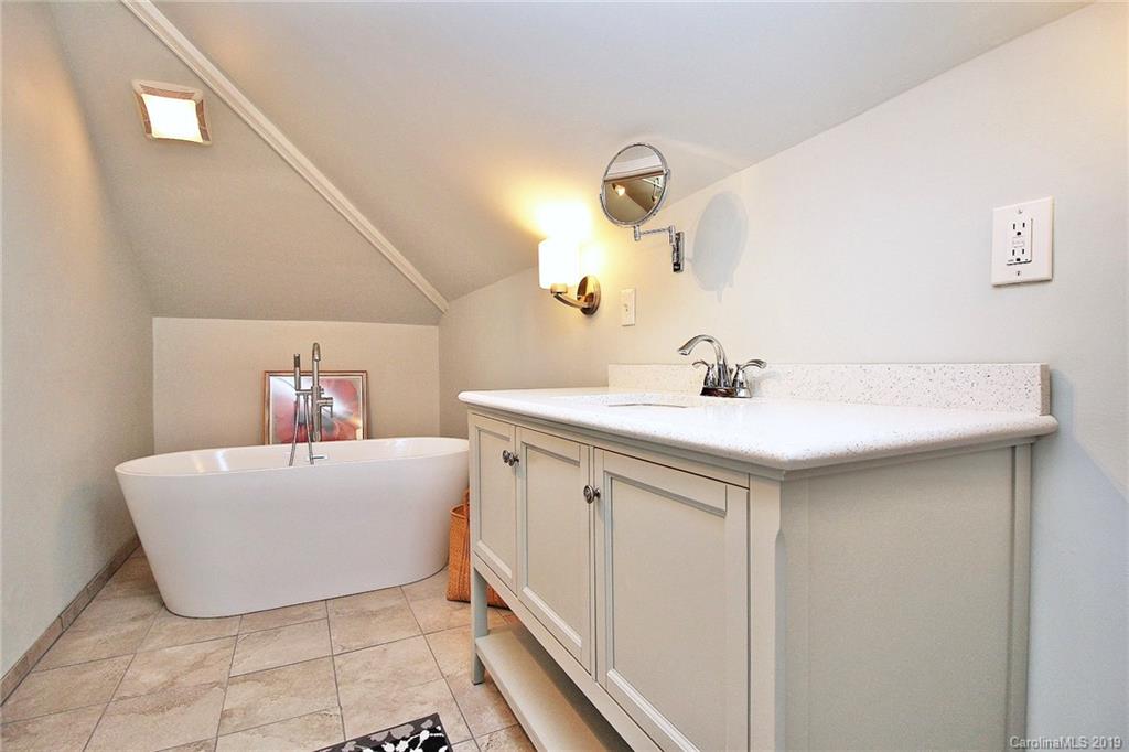 417 Robmont Road Charlotte, NC 28270 - Photo 24 of 44 Gallery Image 24