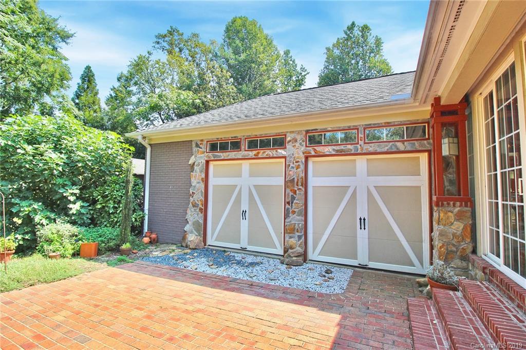 417 Robmont Road Charlotte, NC 28270 - Photo 32 of 44 Gallery Image 32