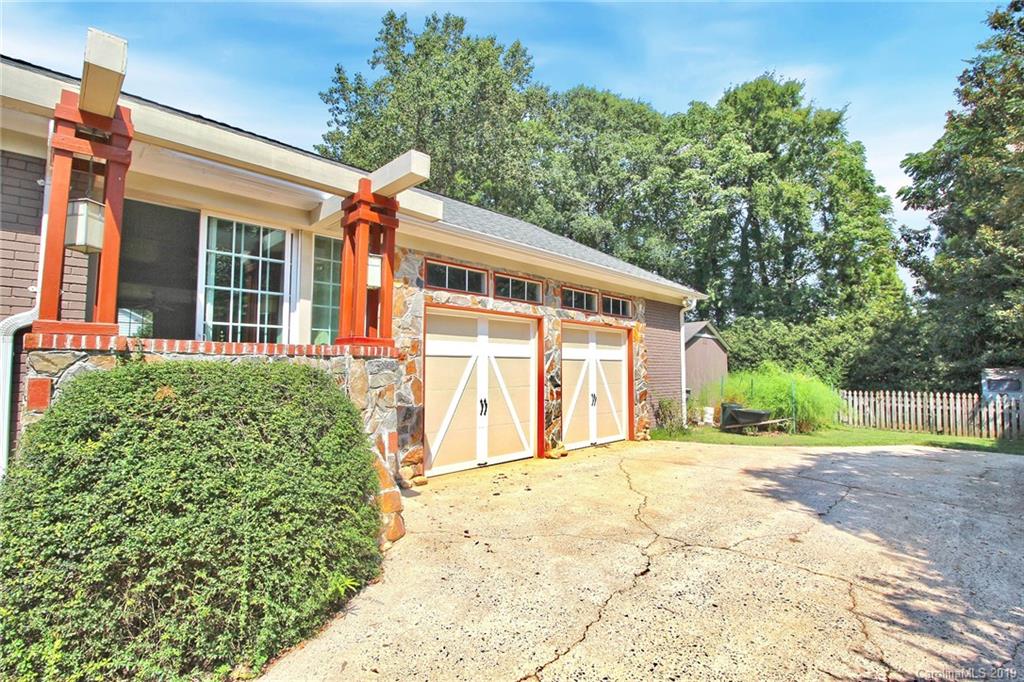 417 Robmont Road Charlotte, NC 28270 - Photo 34 of 44 Gallery Image 34