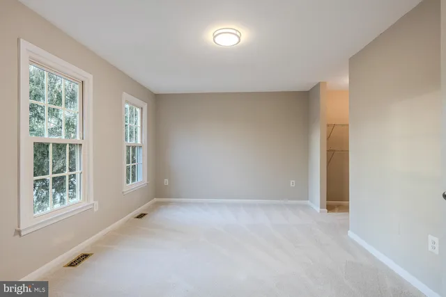 $725,000 | 3245 Kinross Circle, Herndon, VA 20171