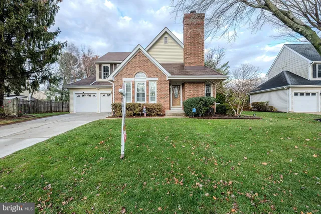 $725,000 | 3245 Kinross Circle, Herndon, VA 20171